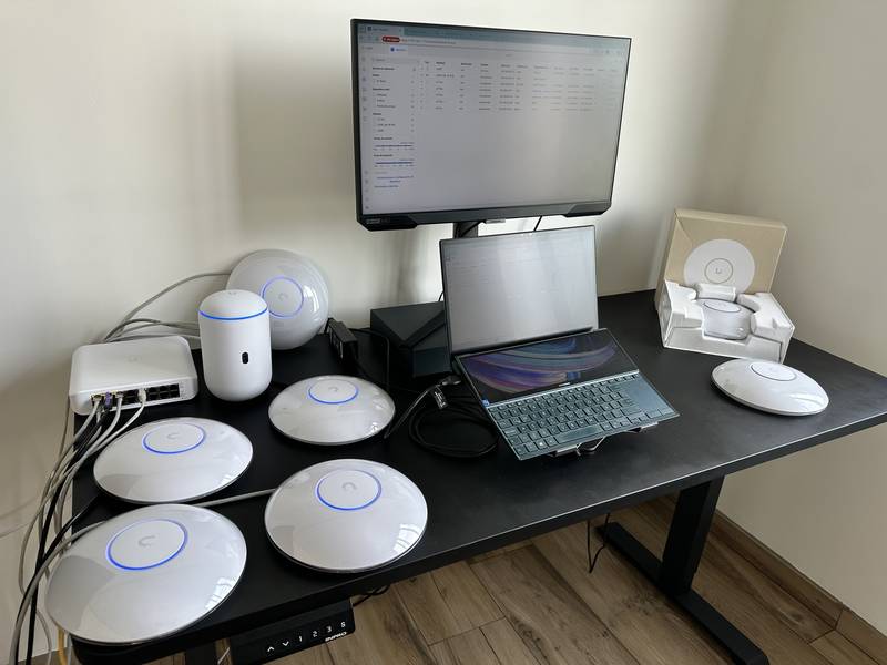 Red Wi-Fi profesional: equipos y consola de gestión